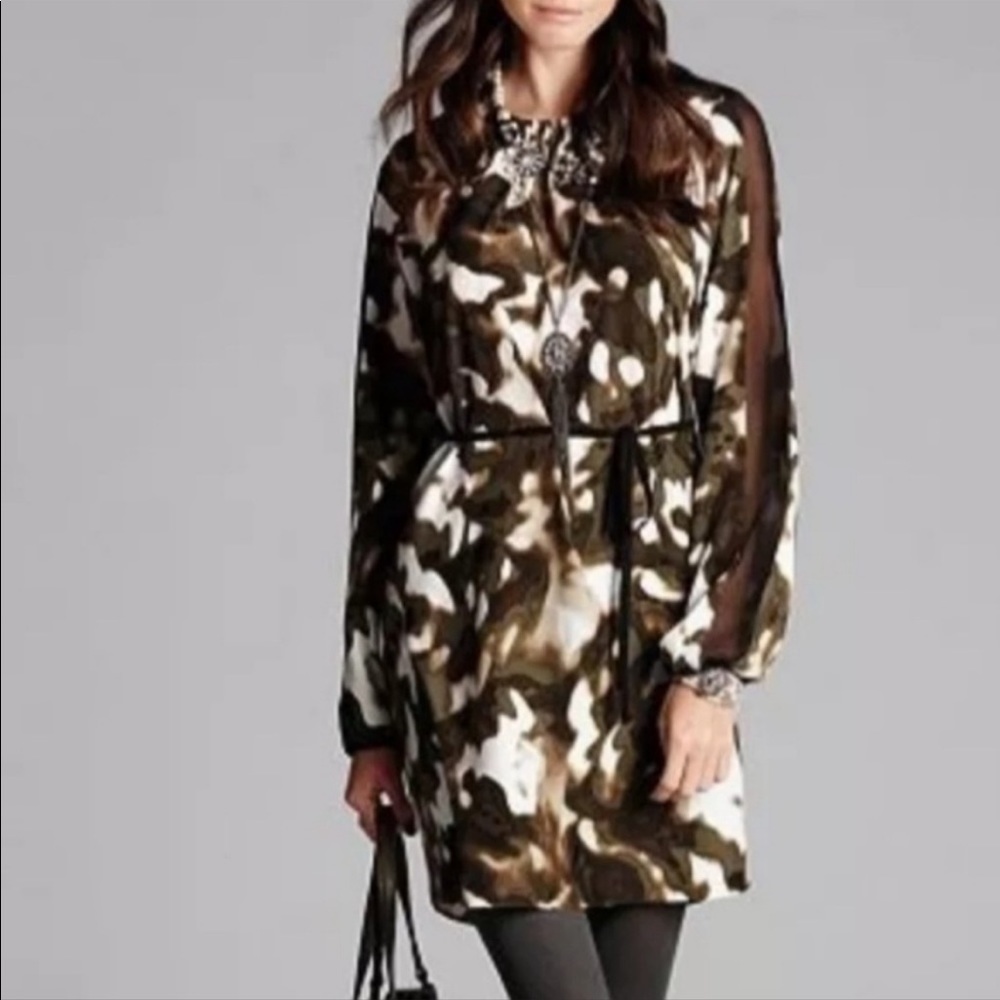 💋Simply Vera Wang Blurred Camouflage Shift Dress M